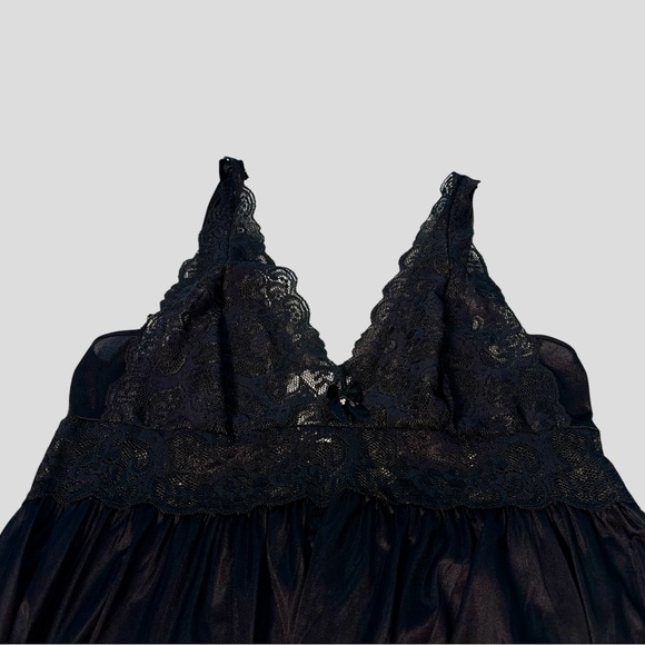 2- Shadowline Women's Nightgown Black Long Lace Bodice Silhouette Silky Nylon  L - Picture 15 of 16